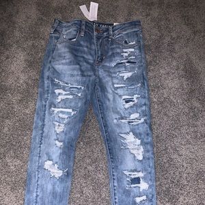 American eagle ripped jeans